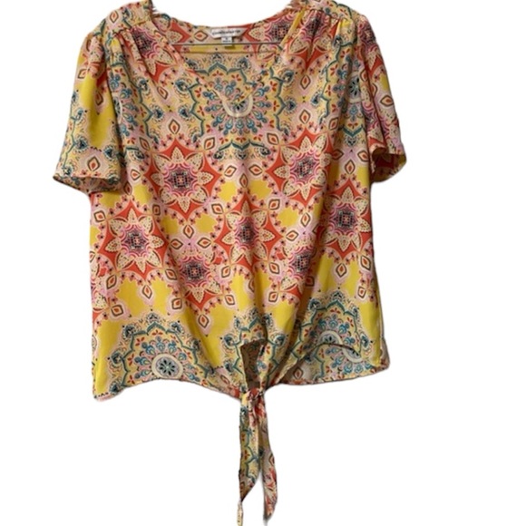 Counterparts Tops - COUNTERPARTS Bright Boho Print Vneck High/Low Front Tie Shirt Size Medium